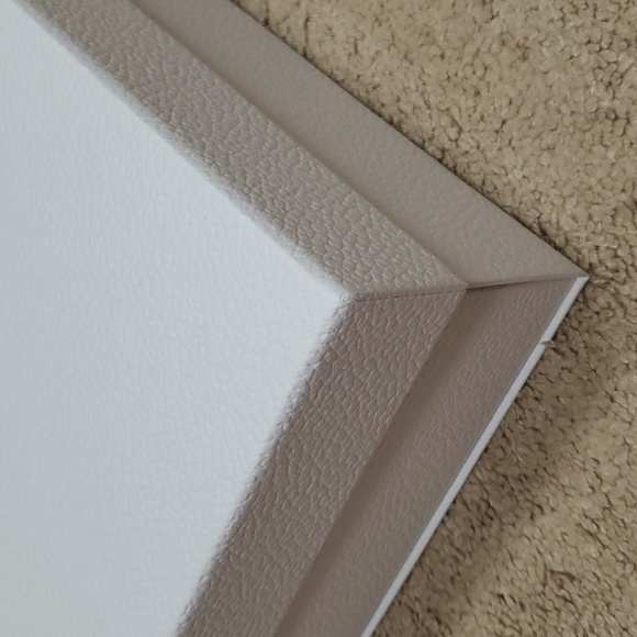 DIOR rectangle box (only) with tissues - Picture 9 of 13